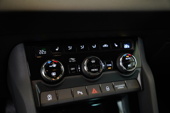 Škoda Karoq 1.5 TSI 110 kW DSG Style na operativní leasing