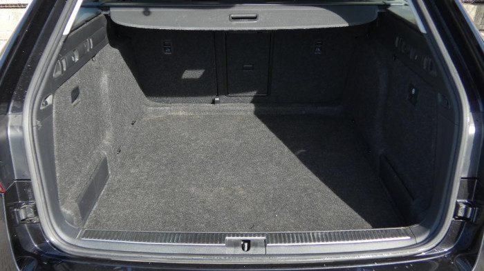 Škoda Superb Combi 2,0 TDI DSG Style na operativní leasing