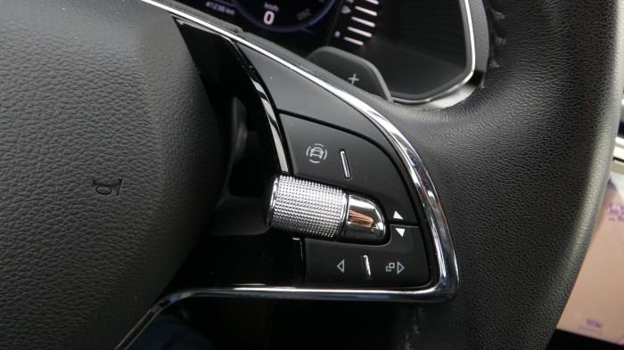 Škoda Superb 2,0 TDI DSG Style na operativní leasing