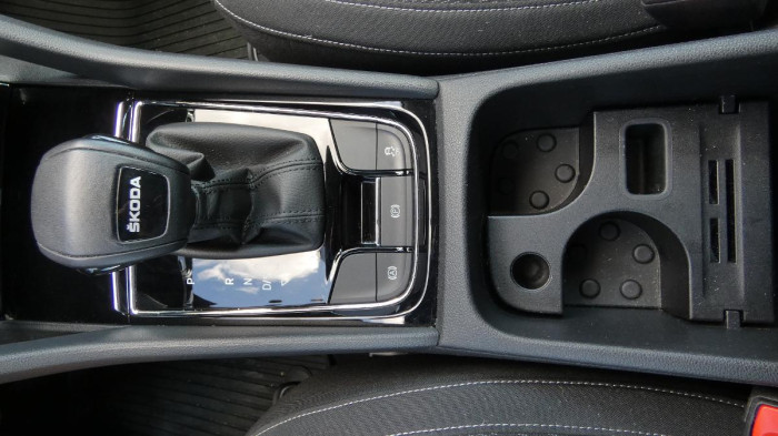 Škoda Kodiaq 2,0 TSI 140 kW L&K 4x4 DSG na operativní leasing