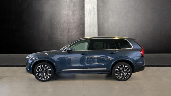 Volvo XC90 PLUS BRIGHT, T8 AWD, 184+115 kW / 250+156 HP na operativní leasing