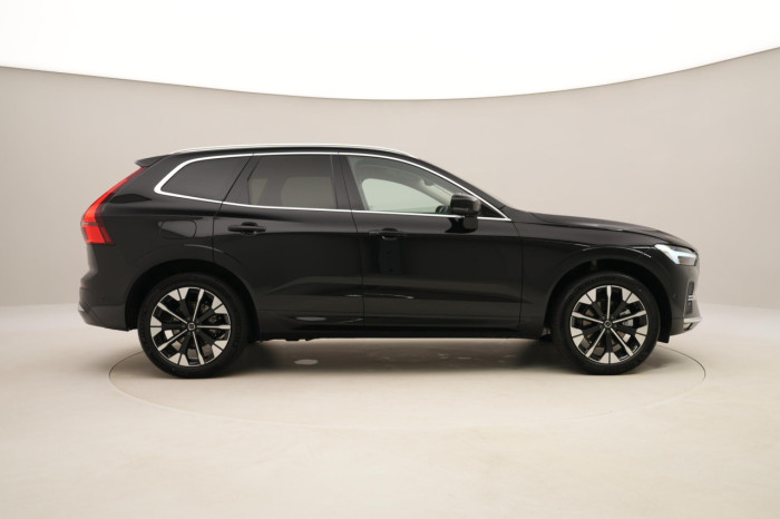Volvo XC60 B5 AWD AUT BRIGHT PLUS na operativní leasing