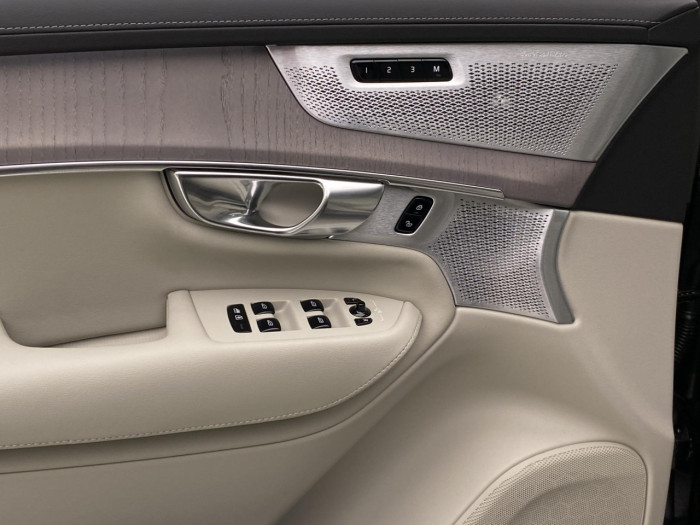 Volvo XC90 B5 AWD AUT BRIGHT PLUS 7míst na operativní leasing