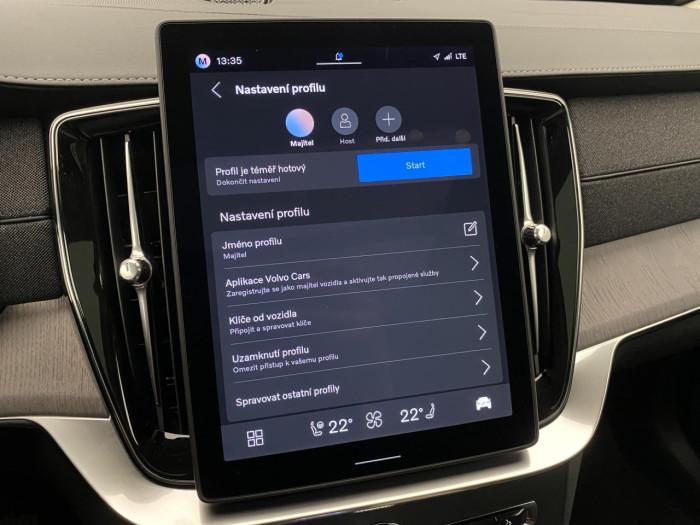 Volvo XC90 T8 AWD RECHARGE BRIGHT ULTRA na operativní leasing
