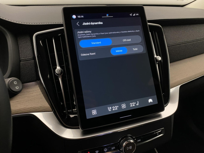 Volvo XC90 B5 AWD AUT DARK PLUS 7míst na operativní leasing