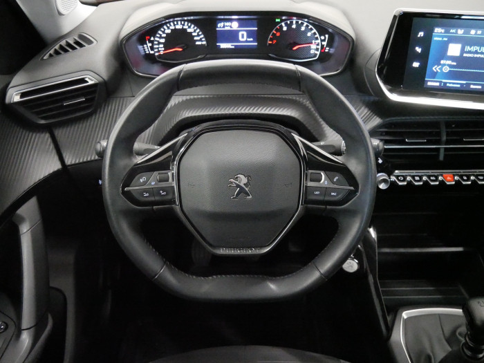 Peugeot 2008 1.2 PureTech 74 kW Active na operativní leasing