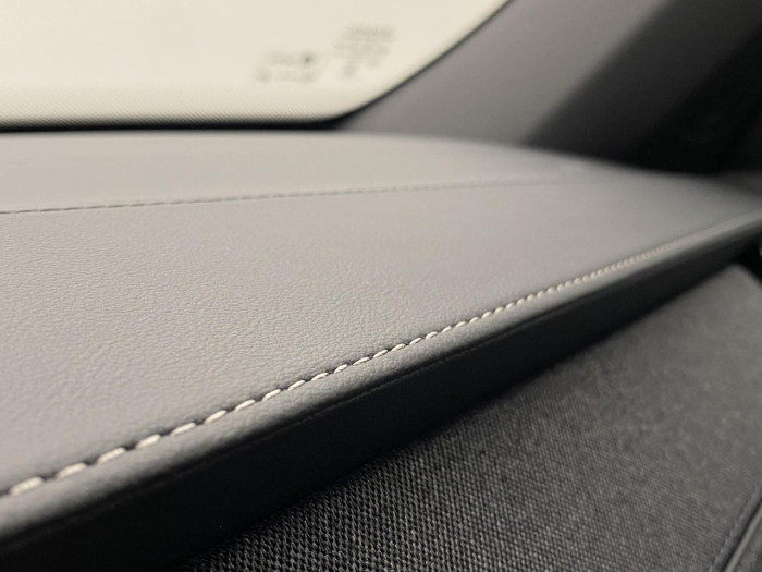 Volvo XC90 B5 AWD AUT BLACK EDITION PLUS na operativní leasing