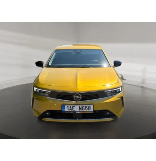 Opel Astra 1.2T 81 Edition 5d na operativní leasing