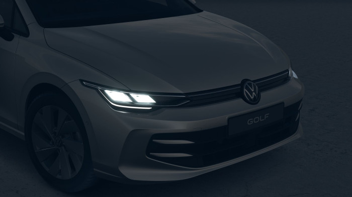 Volkswagen Golf People 1,5 TSI eHybrid 150 kW 6DSG na operativní leasing