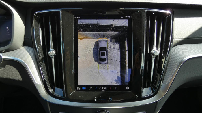 Volvo S60 B5 AWD Ultimate Dark na operativní leasing