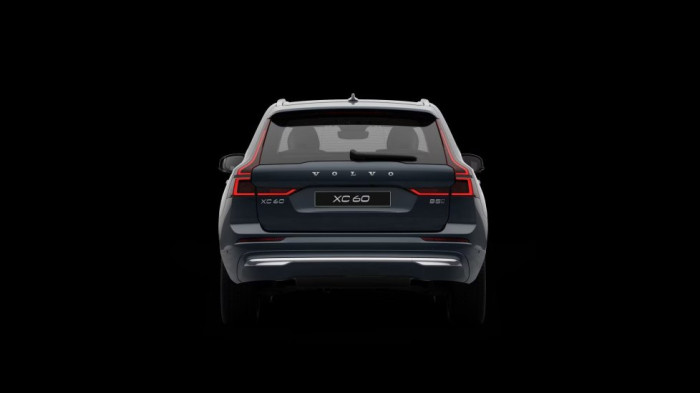 Volvo XC60 ULTRA BRIGHT, B5 AWD, 184+10 kW / 250+14 HP na operativní leasing