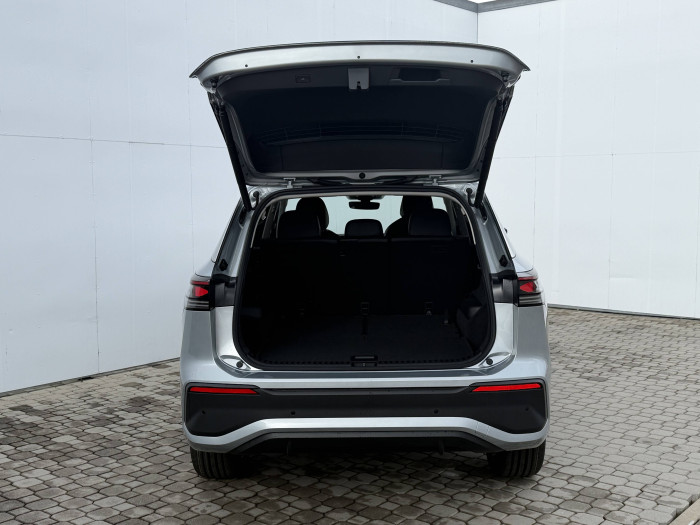 Volkswagen Tayron People 7DSG mHEV 1,5eTSi / 110kW na operativní leasing