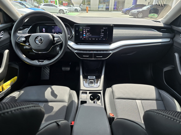 Škoda Octavia 1.5 TSI Style Plus DSG Exkluziv na operativní leasing