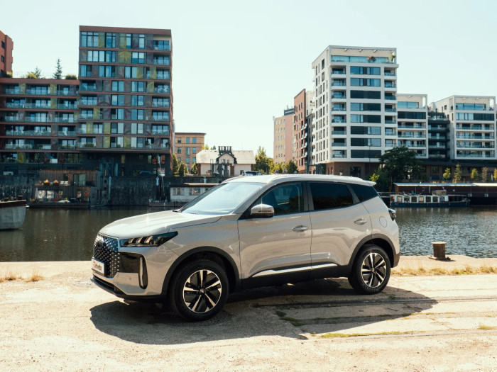 Chery Tiggo 4 Unique 1.5 T-GDI Hybrid 120 kW Benzín Automatická převodovka na operativní leasing