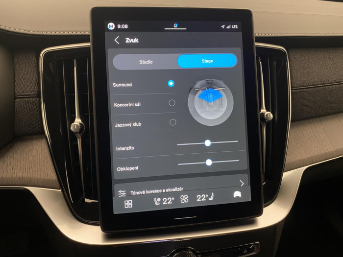Volvo XC90 B5 AWD AUT DARK PLUS na operativní leasing