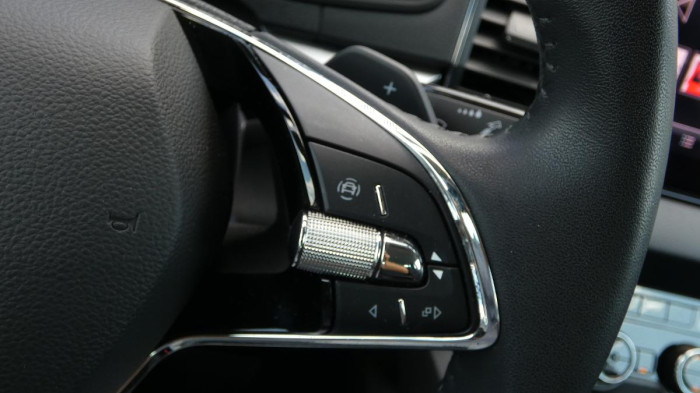 Škoda Kodiaq 2,0 TSI 140 kW L&K 4x4 DSG na operativní leasing