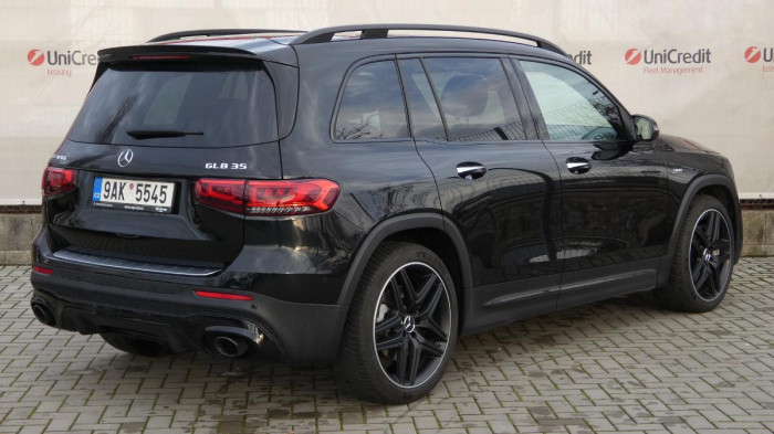 Mercedes-Benz GLB 35 4MATIC AMG na operativní leasing