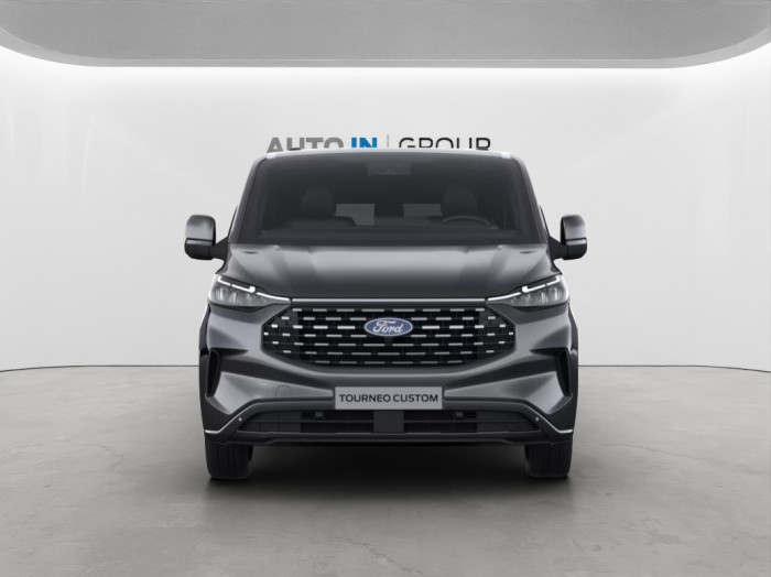 Ford Tourneo Custom 2,0 EcoBlue L2 TITANIUM na operativní leasing