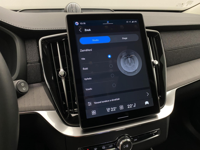 Volvo XC90 T8 AWD Plug-in DARK PLUS 7m na operativní leasing
