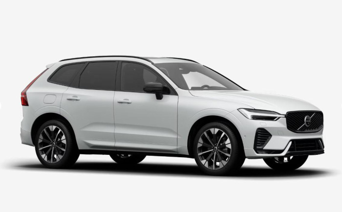 Volvo XC60 B5 AWD AUT DARK ULTRA na operativní leasing