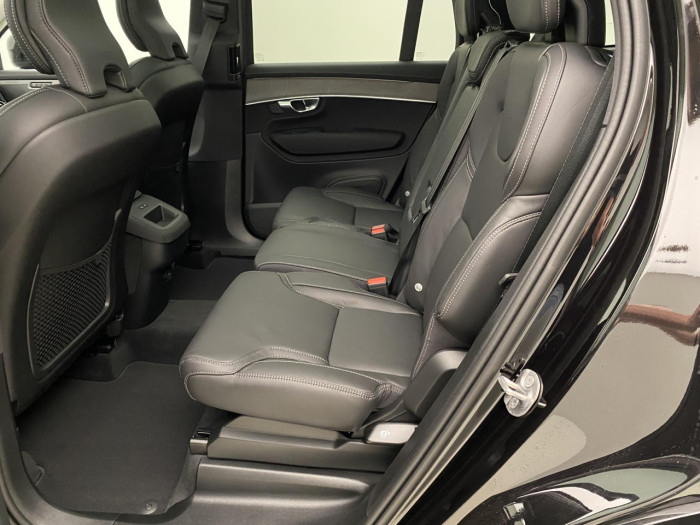 Volvo XC90 B5 AWD AUT DARK PLUS 7míst na operativní leasing
