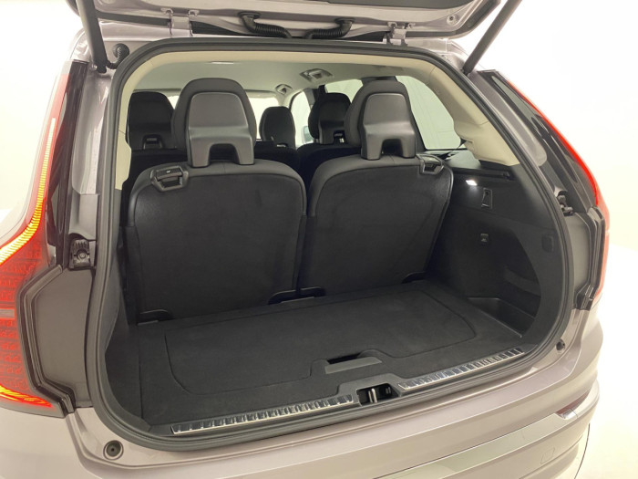 Volvo XC90 T8 AWD RECHARGE BRIGHT PLUS 7m na operativní leasing