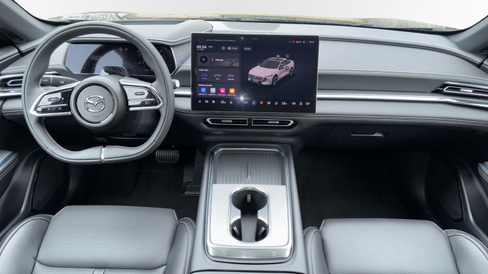 Mazda 6e 68.8 kWh Takumi - Jet Black na operativní leasing