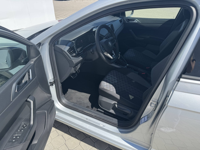 Volkswagen Taigo R-Line People 7DSG  1,0TSI / 85kW na operativní leasing