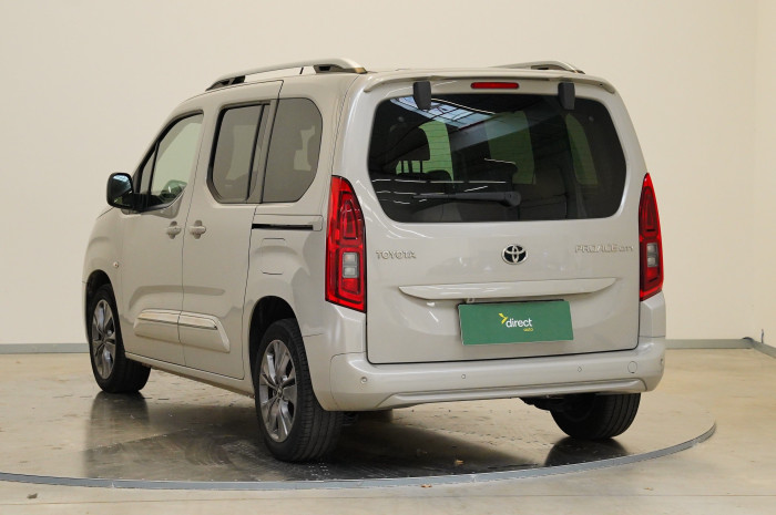 Toyota Proace City Verso 1.2T 96 kW Family L1 na operativní leasing