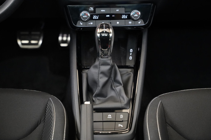 Škoda Scala 1.0 TSI 85 kW DSG Monte Carlo na operativní leasing