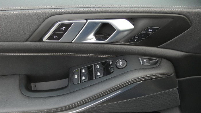 BMW X5 xDrive 40i M Sport na operativní leasing