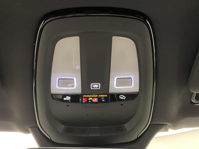Volvo XC90 B5 AWD AUT BLACK EDITION PLUS na operativní leasing