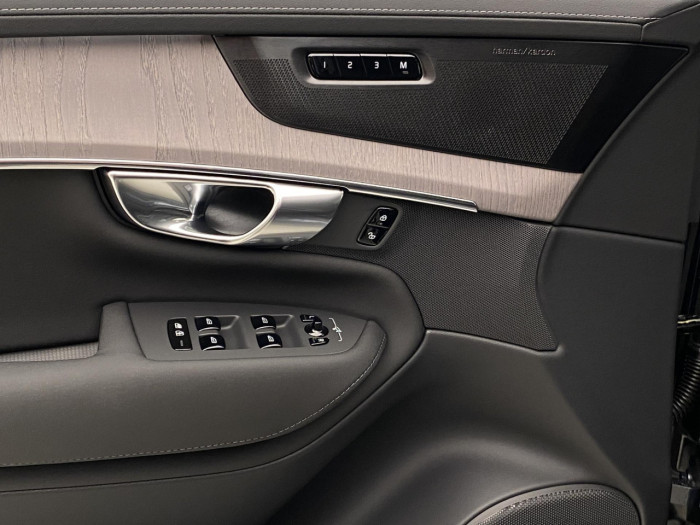 Volvo XC90 B5 AWD AUT BRIGHT PLUS na operativní leasing