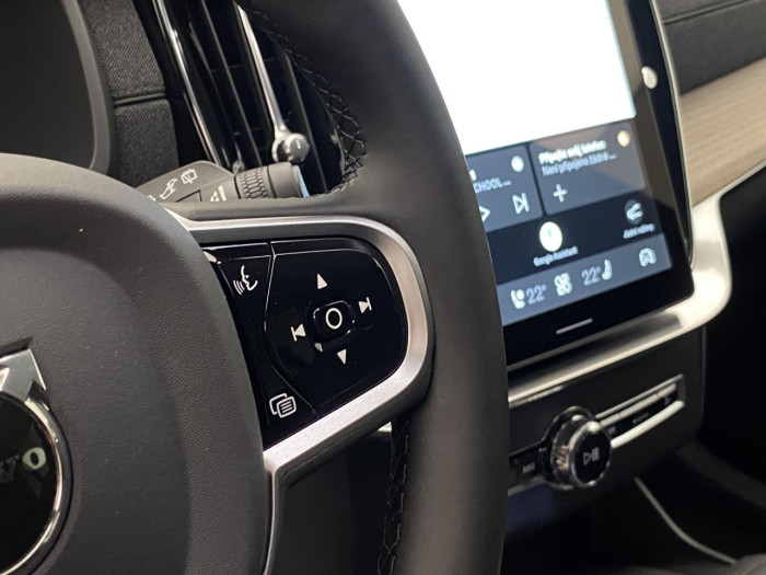 Volvo XC90 T8 AWD RECHARGE BRIGHT PLUS 7m na operativní leasing