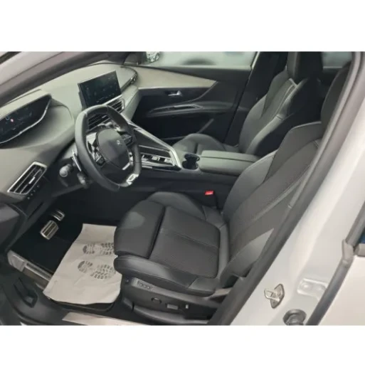Peugeot 3008 PHEV 300 GT AWD AT na operativní leasing