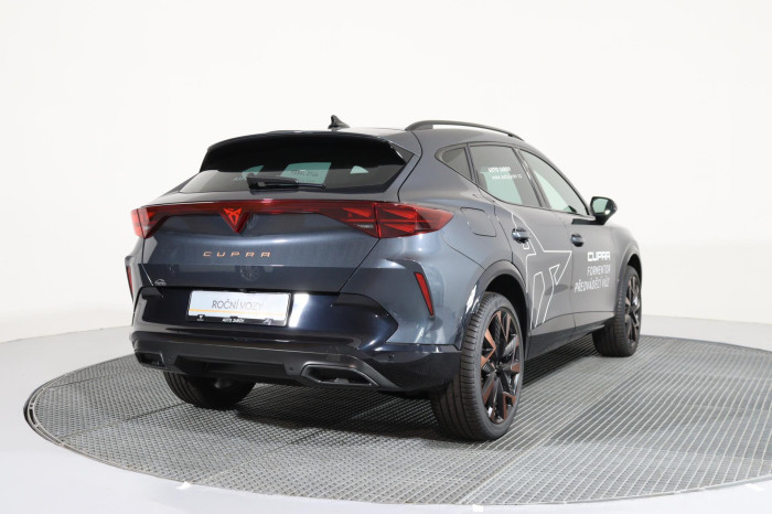 CUPRA Formentor 1.5 eTSI 150k DSG na operativní leasing