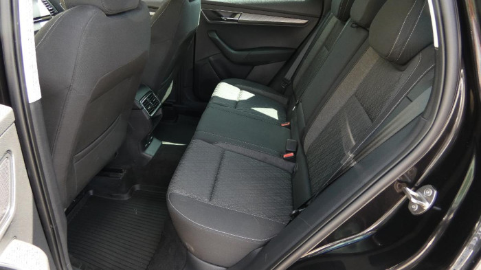 Škoda Karoq 2.0 TDI Style na operativní leasing
