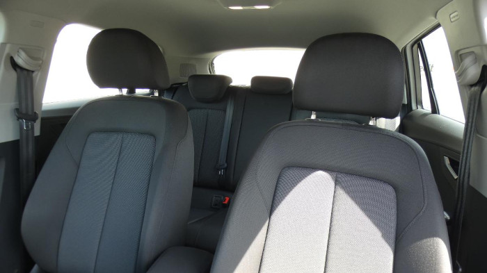 Audi Q2 1,5 TFSI S-line S-tronic na operativní leasing