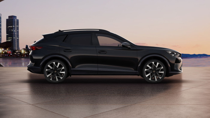 Cupra Formentor Tribe e-HYBRID 204k DSG na operativní leasing