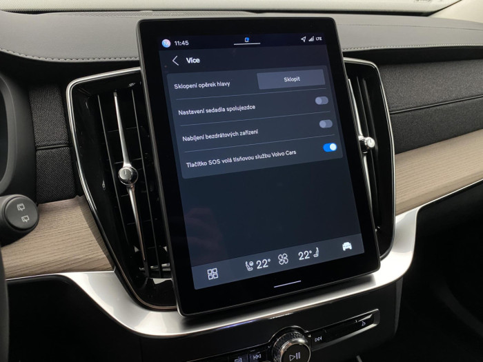 Volvo XC90 T8 AWD RECHARGE BRIGHT PLUS 7m na operativní leasing