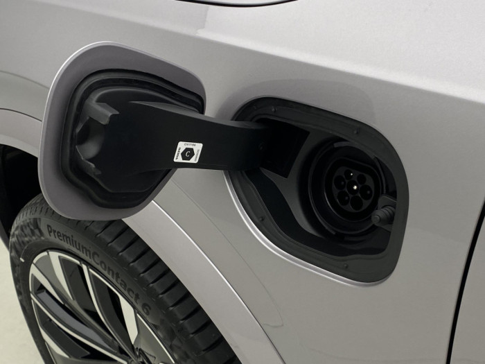 Volvo XC90 T8 AWD RECHARGE BRIGHT PLUS 7m na operativní leasing