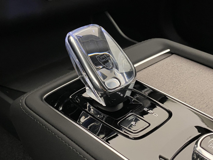 Volvo XC90 T8 AWD Plug-in BRIGHT PLUS 7m na operativní leasing