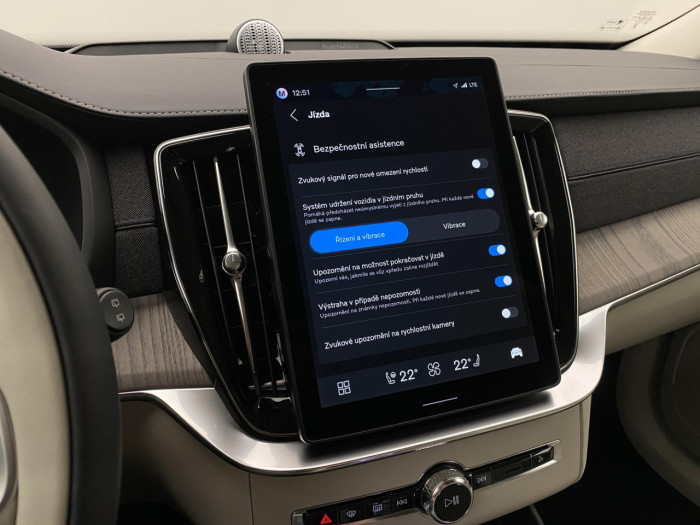 Volvo XC90 B5 AWD AUT BRIGHT PLUS 7míst na operativní leasing