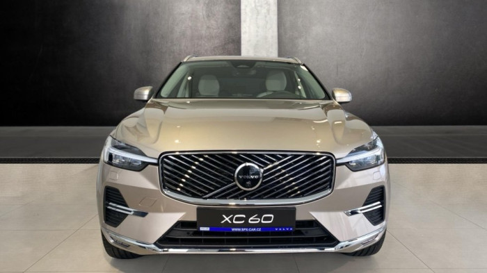 Volvo XC60 PLUS BRIGHT, B5 AWD, 184+10 kW / 250+14 HP na operativní leasing