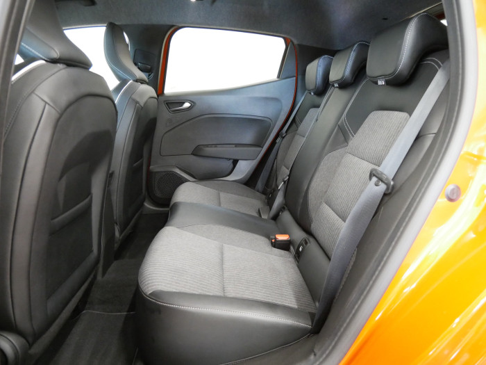 Renault Clio 1.6 E-Tech 69 kW na operativní leasing
