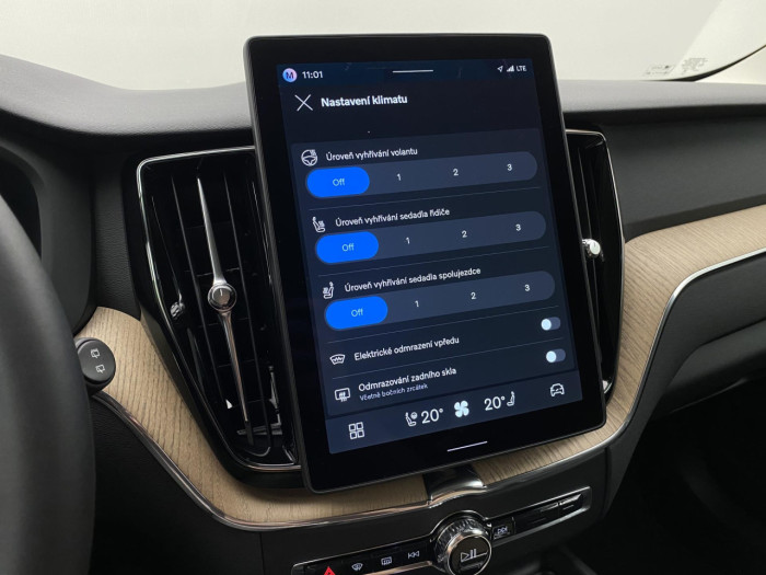 Volvo XC60 B5 AWD AUT BRIGHT PLUS na operativní leasing