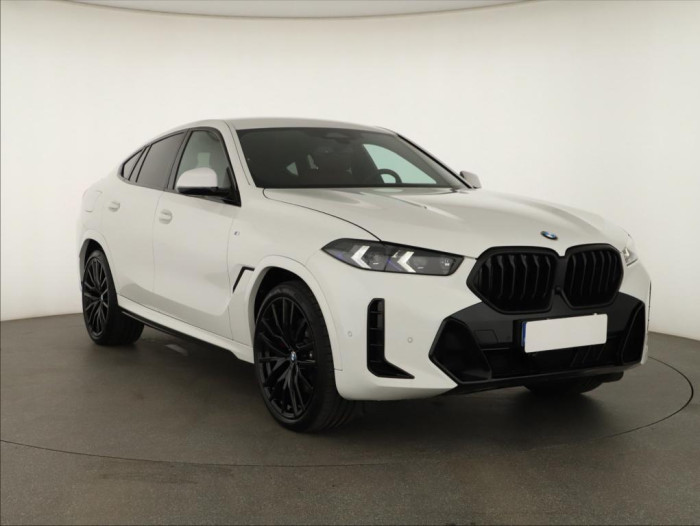 BMW X6 M Paket xDrive30d 219 kW 4x4 Automat na operativní leasing
