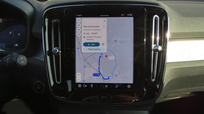 Volvo XC40 B3 Plus Dark DCT na operativní leasing