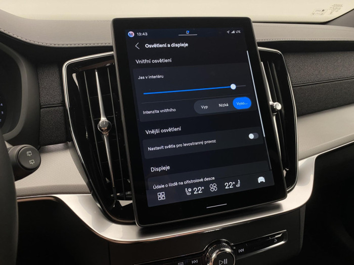 Volvo XC90 B5 AWD AUT BLACK EDITION PLUS na operativní leasing
