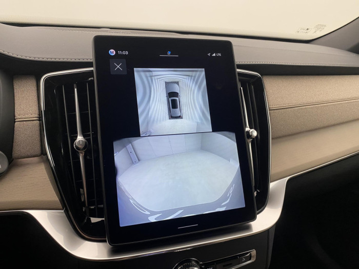 Volvo XC90 T8 AWD Plug-in BRIGHT PLUS 7m na operativní leasing